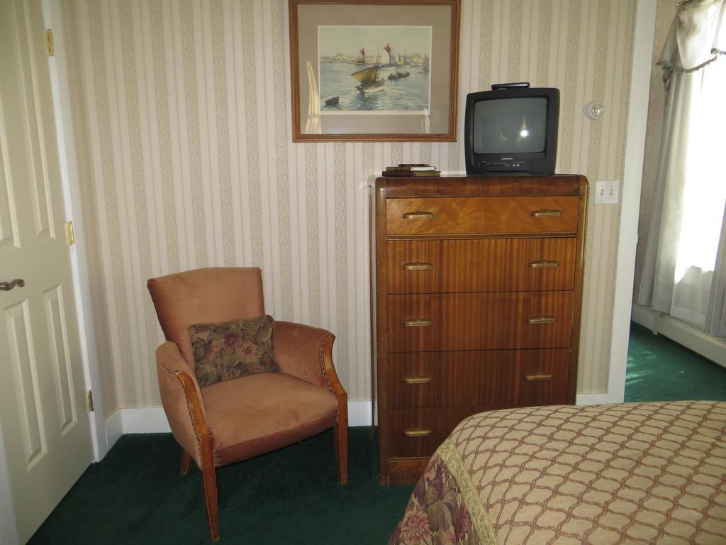 Edith Palmer'S Country Inn, Historical Bed & Breakfast Virginia City Exterior foto